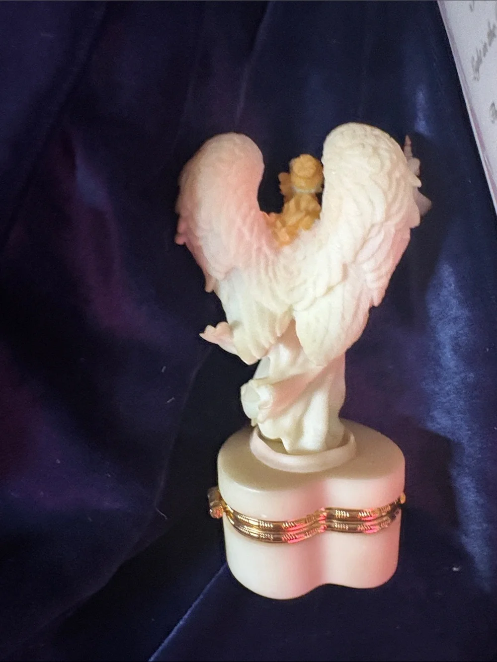 Seraphim Hope Angel Figurine ringed box with pin
